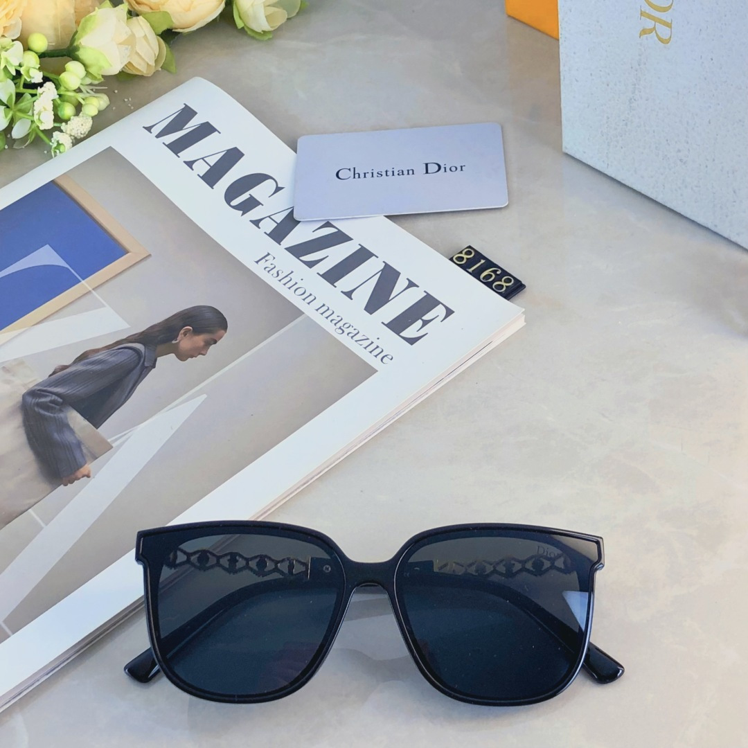 。。Dio*2025新款墨镜高级感美式辣妹网红款海边拍照夏季遮阳太阳镜