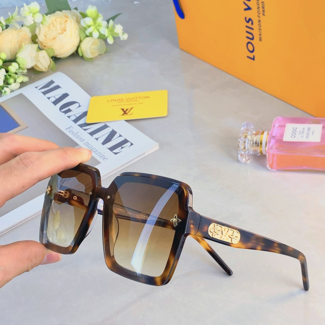 。。Louis vuitto*时尚简约太阳镜百搭黑色墨镜女大脸ins网红博主新款街拍防晒眼镜