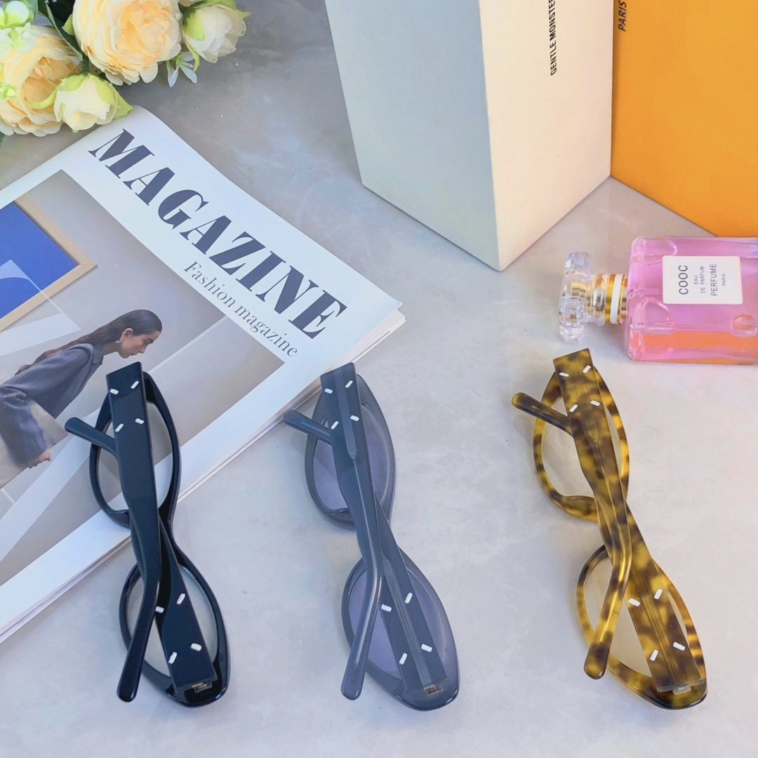 。。欧美风黑框猫眼素颜神器眼镜辣妹老师海妖风可配度数近视镜框女潮