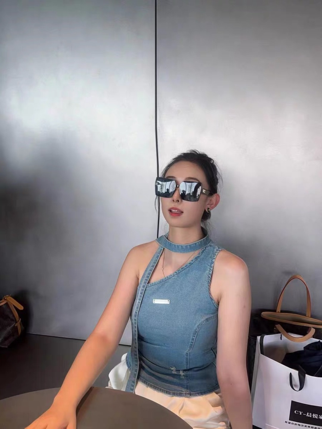 。。Herme*个性潮流气质款经典方框太阳镜 简约时尚开车防晒现代感墨镜