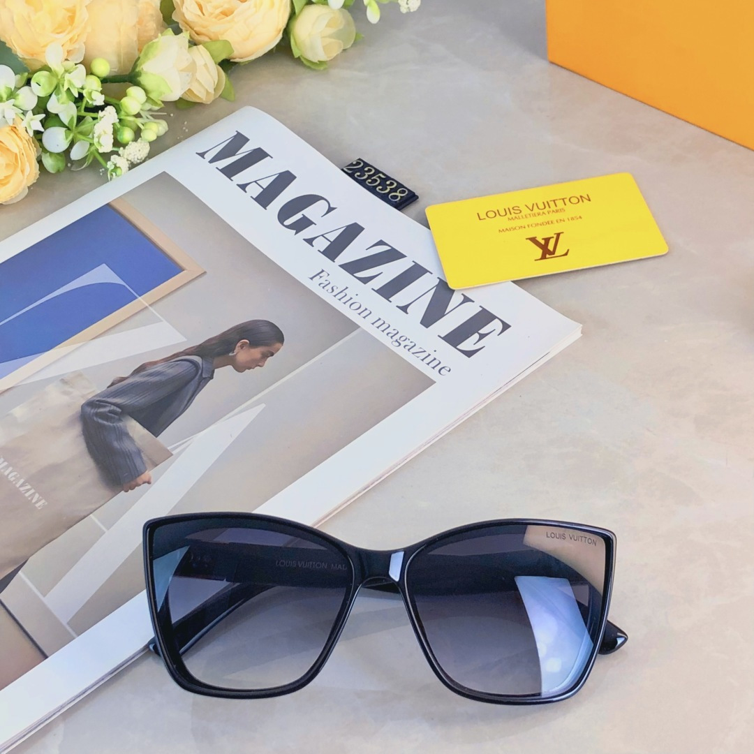 。。Louis vuitto*韩版高级感ins防晒墨镜女超大框方框显脸小开车防紫外线太阳镜