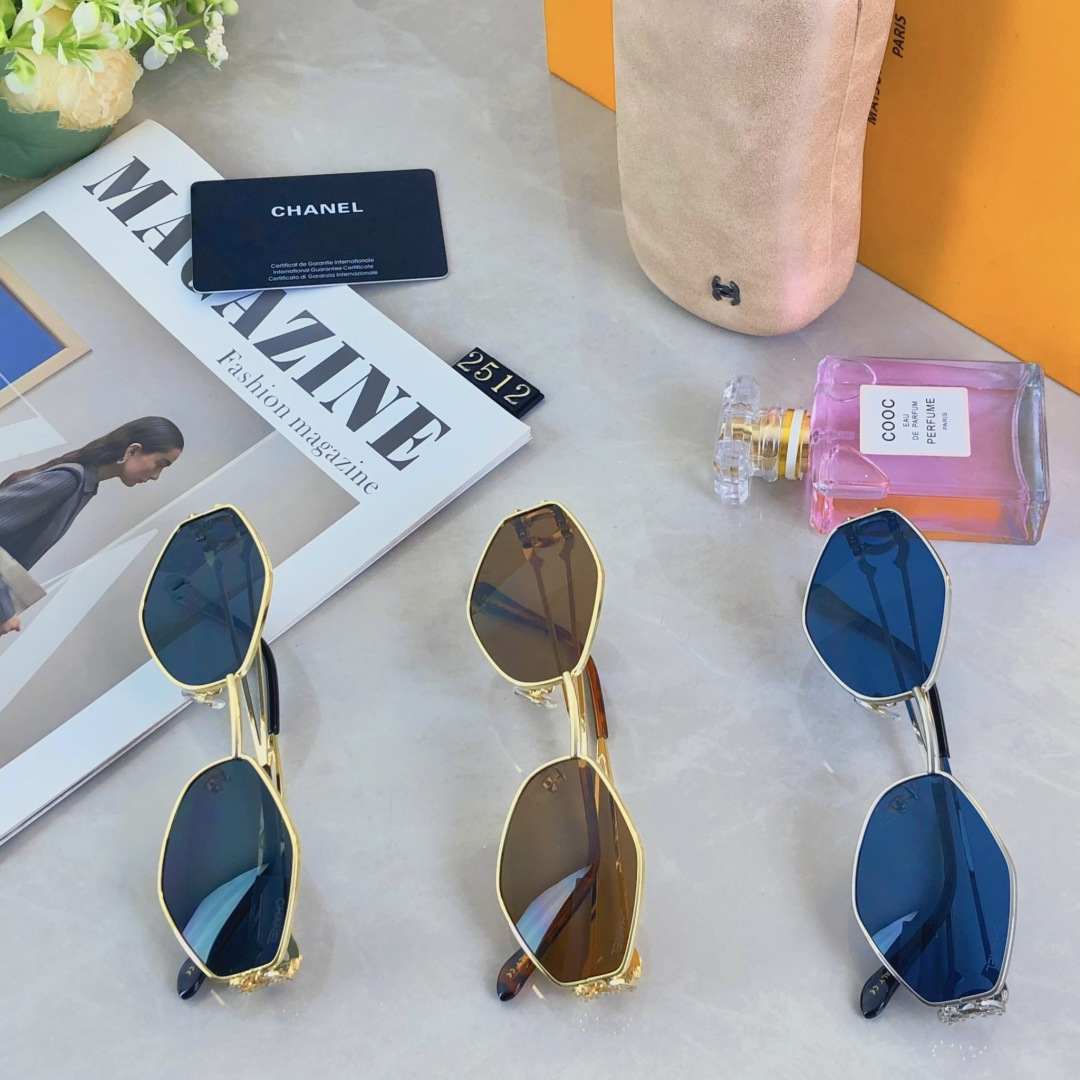 。。Chane*2025新款墨镜女y2k千禧风辣妹凹造型拍照眼镜金属防晒太阳镜