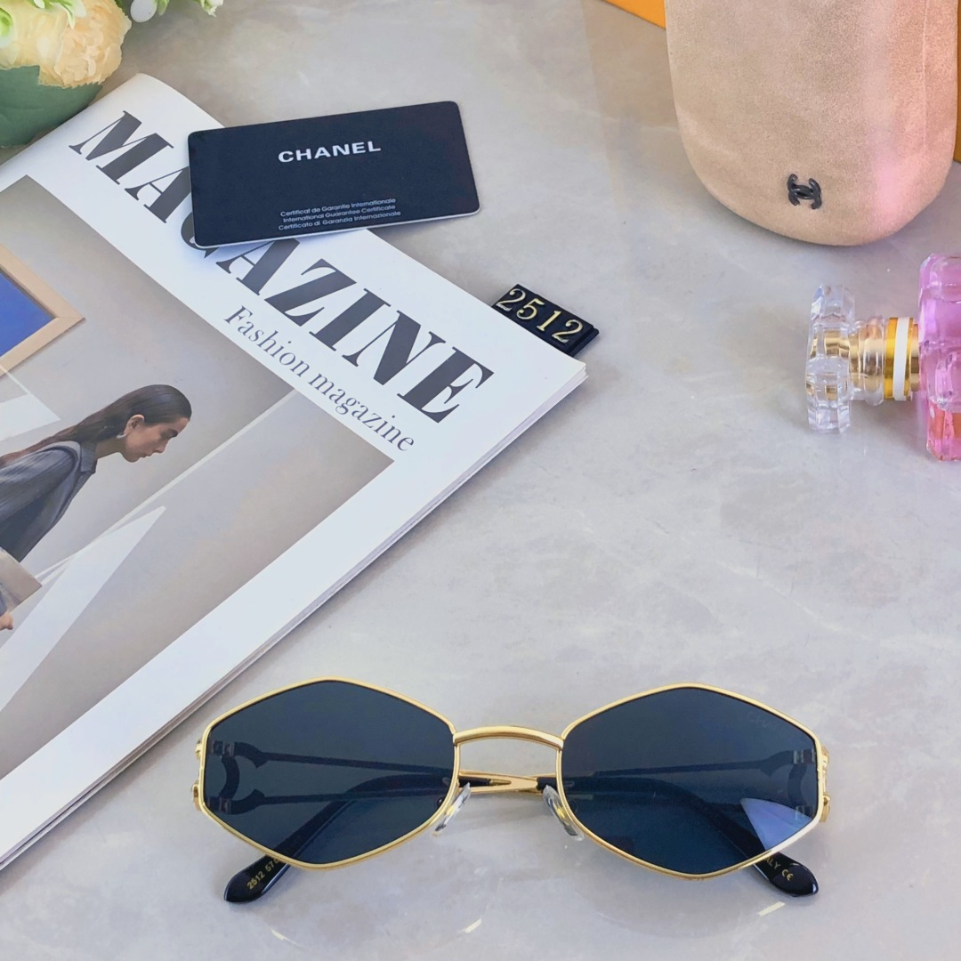 。。Chane*2025新款墨镜女y2k千禧风辣妹凹造型拍照眼镜金属防晒太阳镜