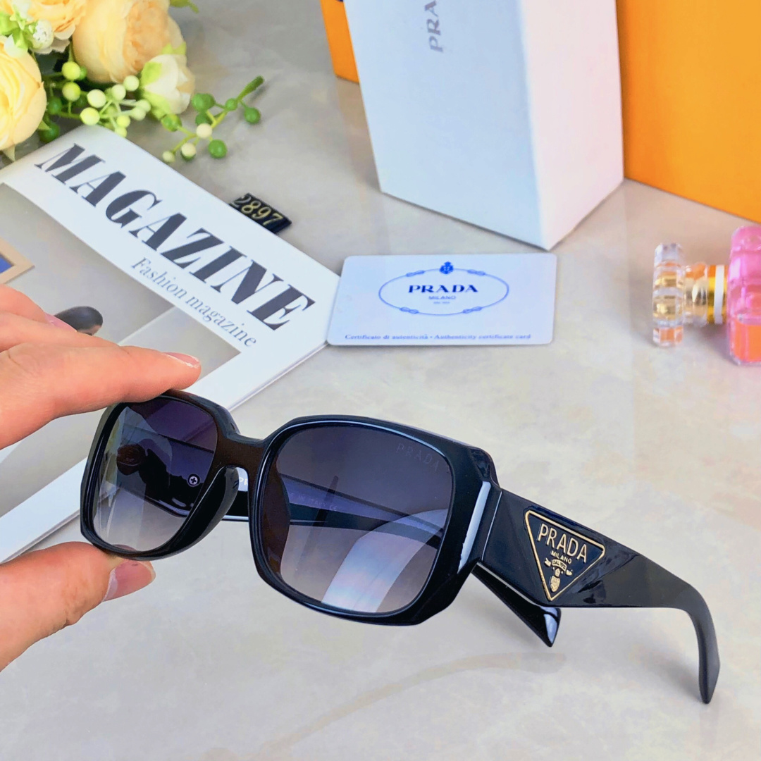 。。Prad*欧美夸张复古防晒墨镜女夏ins时尚方框海边度假防紫外线太阳眼镜