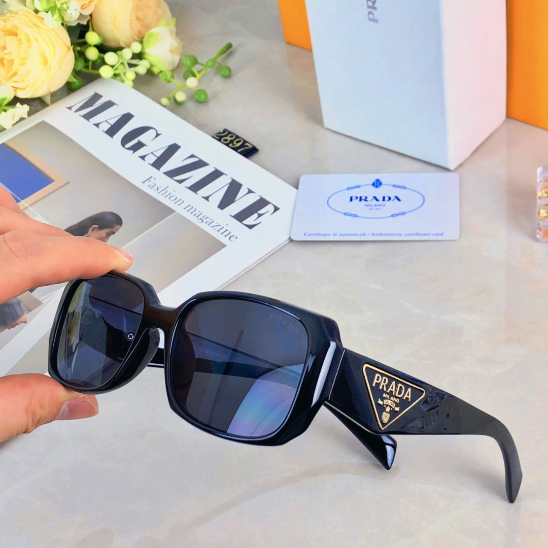 。。Prad*欧美夸张复古防晒墨镜女夏ins时尚方框海边度假防紫外线太阳眼镜