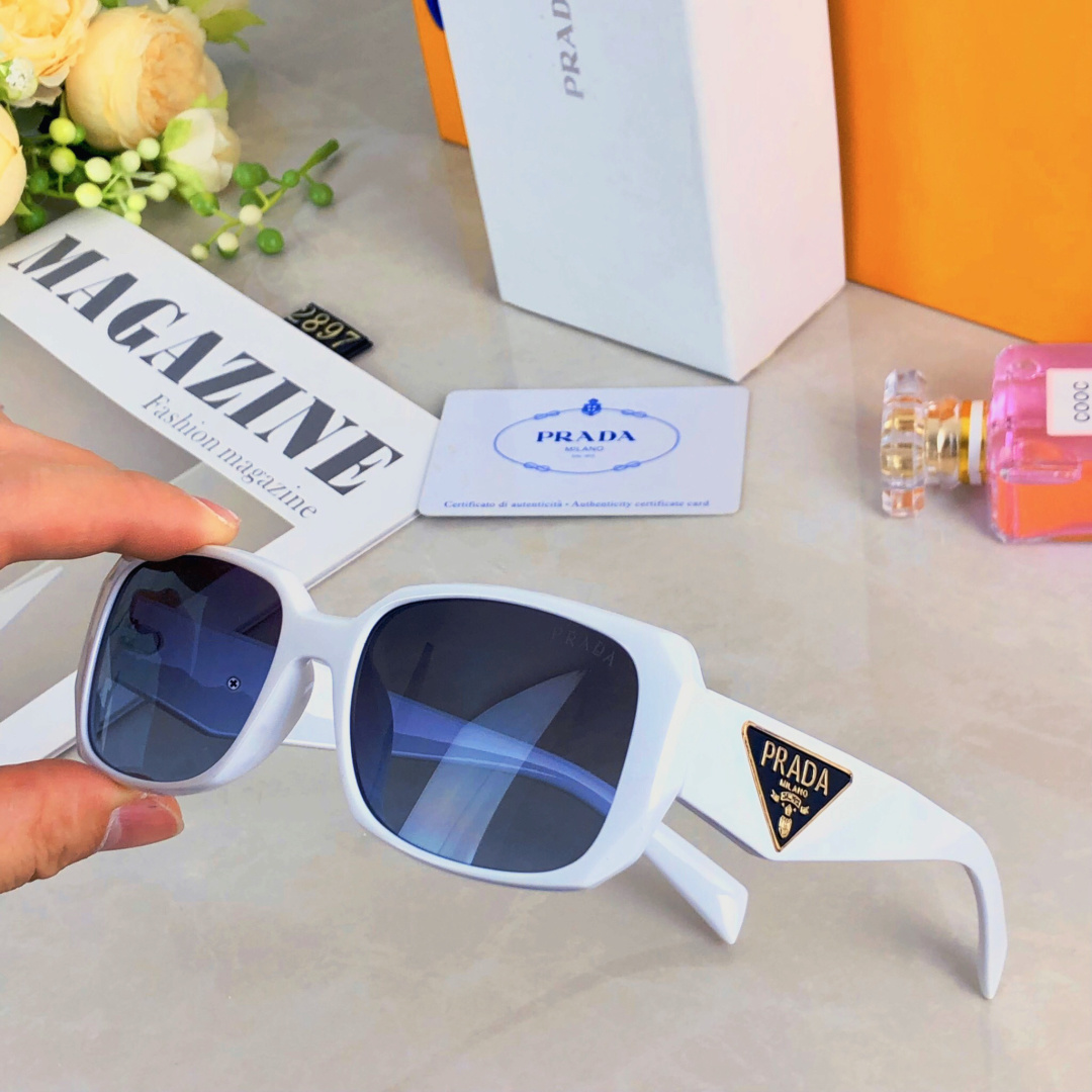 。。Prad*欧美夸张复古防晒墨镜女夏ins时尚方框海边度假防紫外线太阳眼镜