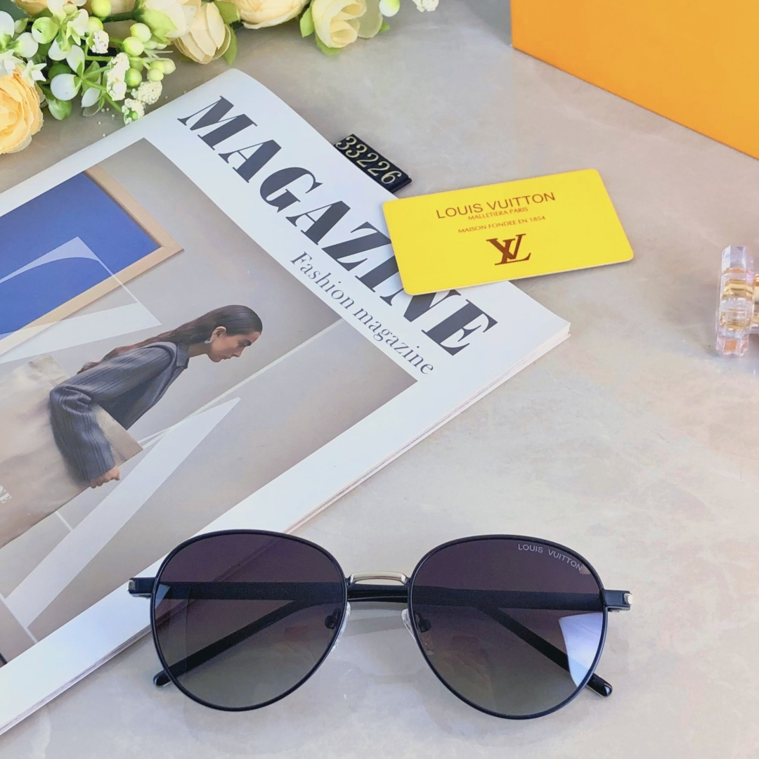 。。Louis vuitto*2025新款欧美圆形墨镜女街拍网红ins金属跨境眼镜高级感太阳镜男