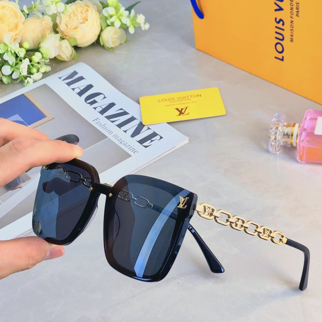 NO:374469,Louis vuitto* new sunglasses for women high-end ins internet celebrity sun protection sunglasses large frame round face slimming glasses trendy glasses sunglasses sunglasses, glasses, louis vuitton19860909Louis vuitto*新款墨镜女高级感ins网红款防晒太阳镜大框圆脸显瘦眼镜潮流眼镜墨镜太阳镜,眼镜,louis vuitton,glasses
