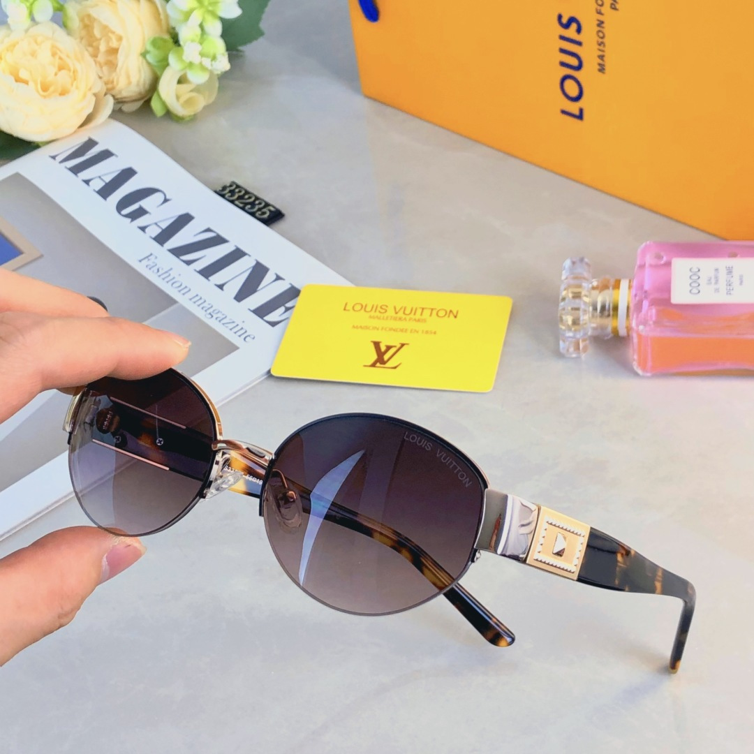 。。Louis vuitto*新款时尚椭圆小框太阳镜 男女百搭金属潮流墨镜 户外街拍防晒遮阳