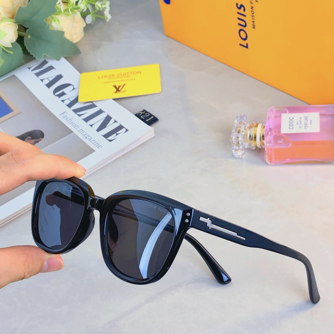 NO:374510,Louis vuitto* Korean version large frame polarized sunglasses men and women without makeup slim and versatile sunglasses anti-ultraviolet glasses sunglasses, glasses, louis vuitton19860909Louis vuitto*韩版大框偏光太阳眼镜男女素颜显瘦百搭墨镜防紫外线眼镜墨镜太阳镜,眼镜,louis vuitton,glasses