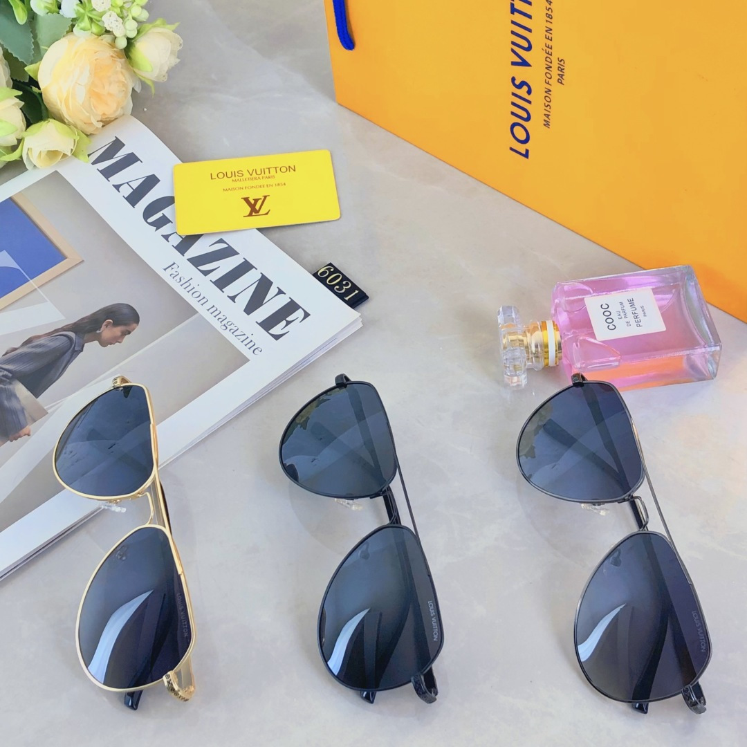 。。Louis vuitto*新款欧美爆款金属双梁时尚大框墨镜女士百搭防紫外线遮阳复古
