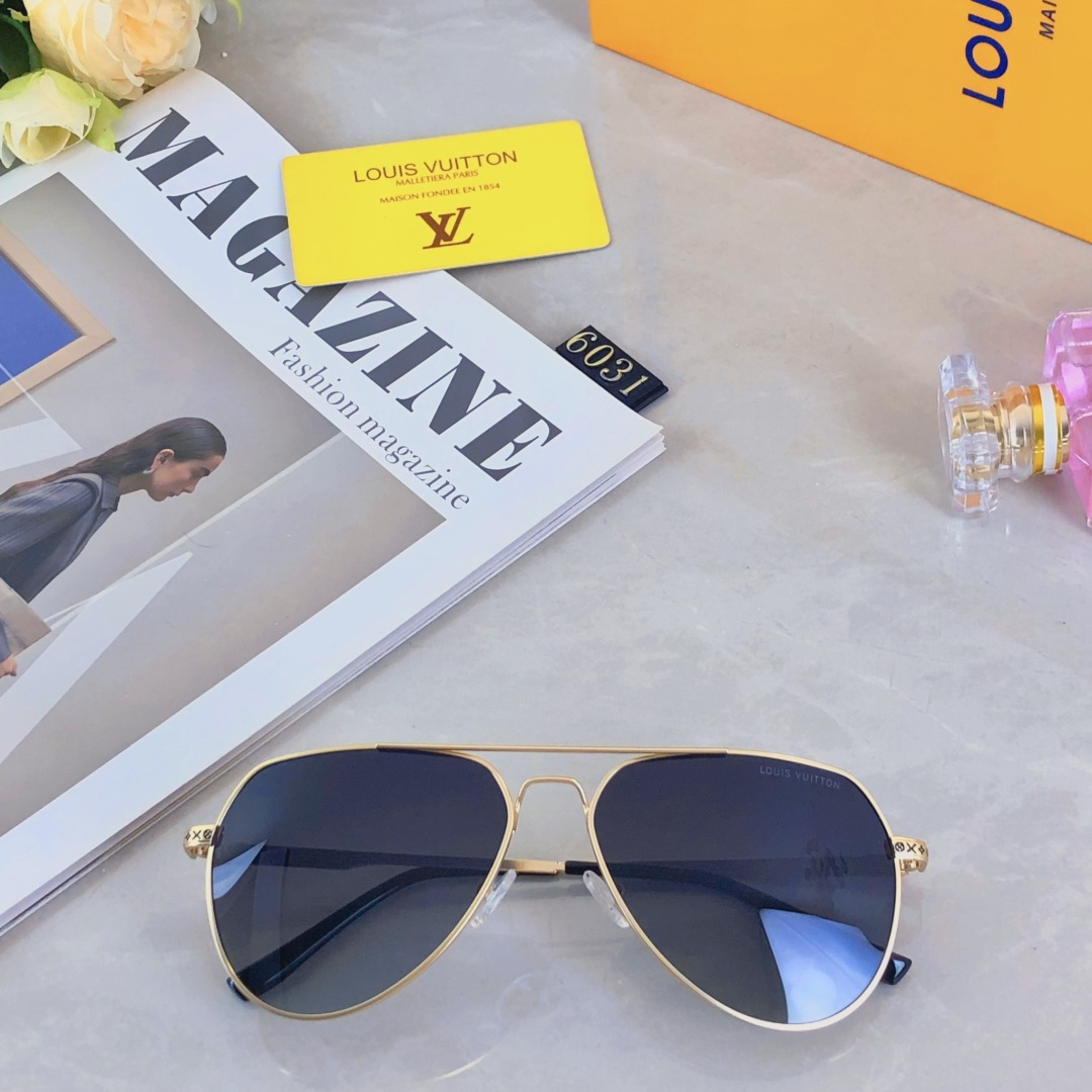。。Louis vuitto*新款欧美爆款金属双梁时尚大框墨镜女士百搭防紫外线遮阳复古