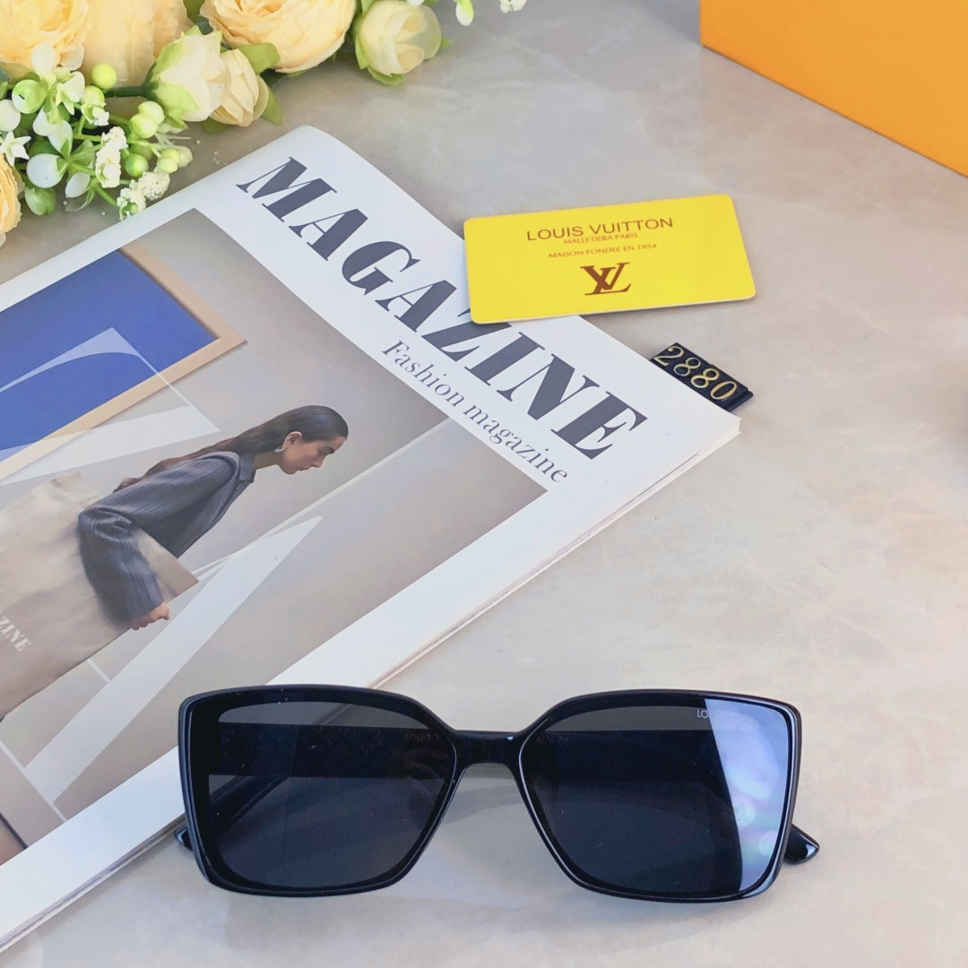 。。Louis vuitto*2025新款时尚复古方框墨镜网红打卡拍照遮阳防晒太阳镜