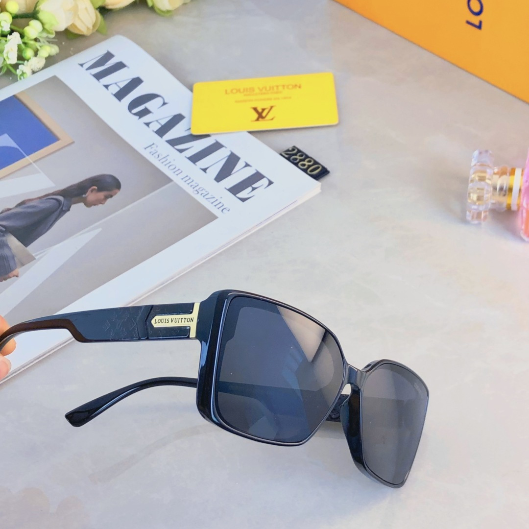 。。Louis vuitto*2025新款时尚复古方框墨镜网红打卡拍照遮阳防晒太阳镜