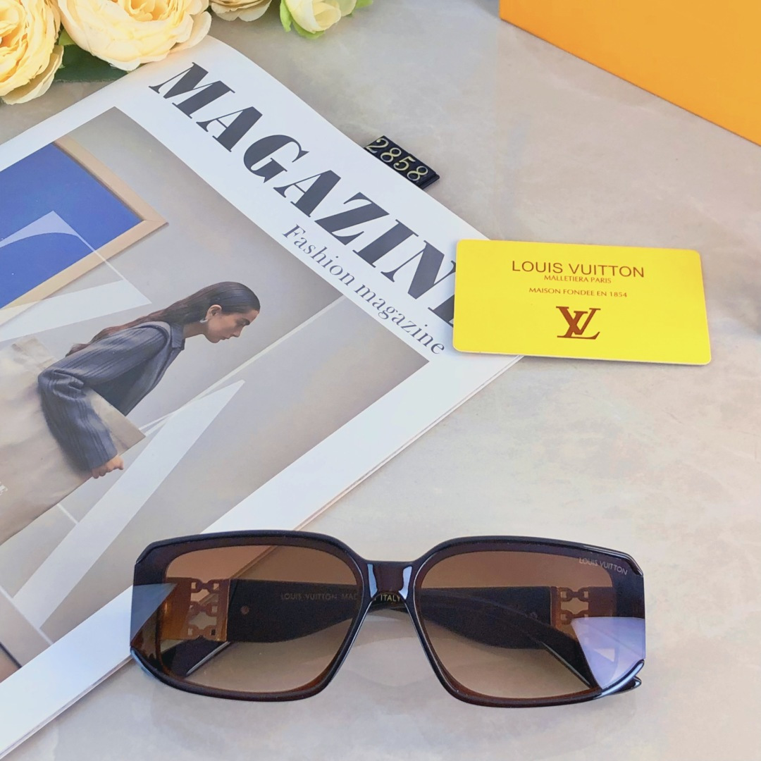 。。Louis vuitto*时尚墨镜女双环新款方框小框开车专用ins风太阳眼镜防紫外线百搭