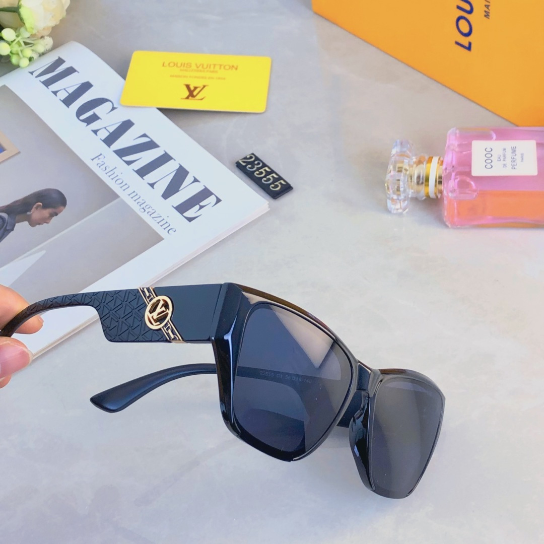 。。Louis vuitto*2025新款复古方形墨镜防紫外线网红太阳镜时尚百搭眼镜男女