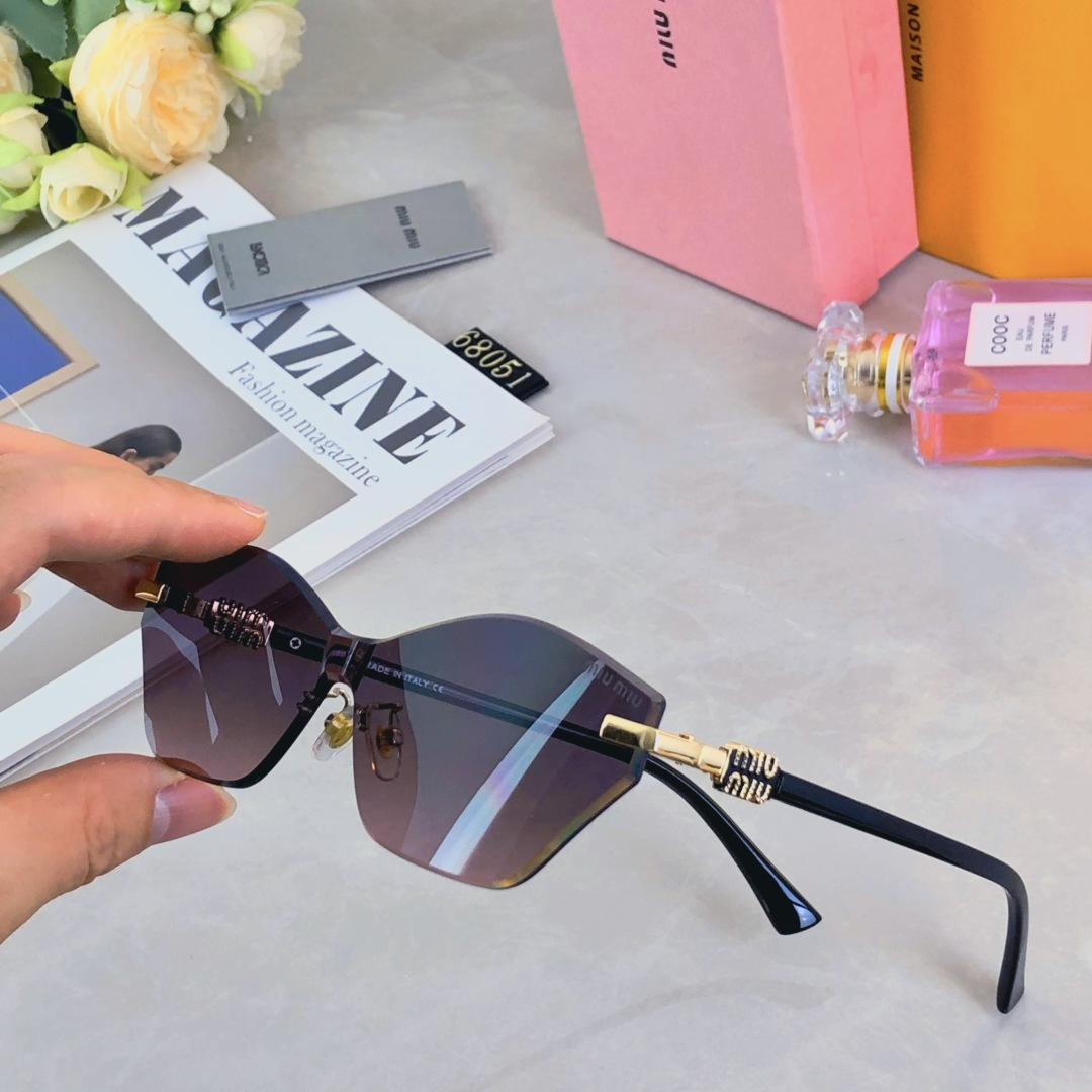 。。miumi*欧美小框无框太阳镜网红同款显脸小防紫外线美式复古墨镜ins