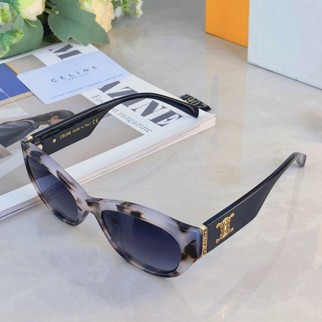 。。Celin*2025网红复古新款女欧美脸型猫眼脸太阳镜方圆风高级小框墨镜修饰