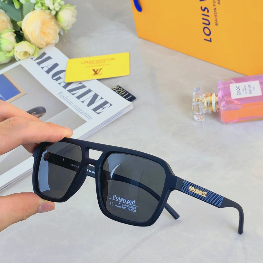 NO:376616,Louis vuitto* new double beam hollow sunglasses Internet celebrity same style retro concave shape square sunglasses ins Korean style glasses sunglasses, glasses, louis vuitton19860909Louis vuitto*新款双梁镂空太阳镜网红同款复古凹造型方形墨镜ins韩版潮眼镜墨镜太阳镜,眼镜,louis vuitton,glasses