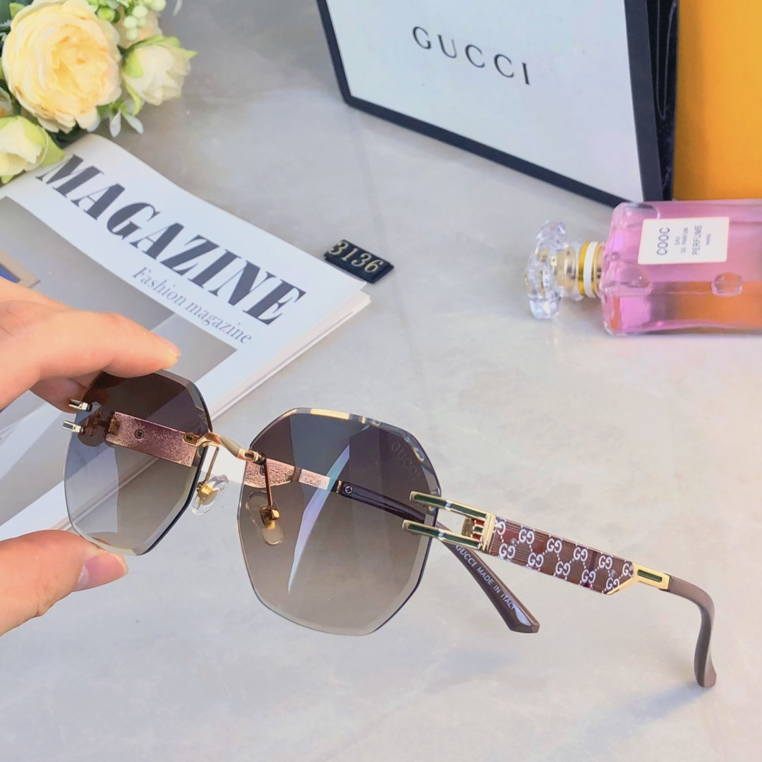 。。Gucc*2025新款法式方框金属墨镜时尚凹造型街拍防紫外线太阳镜