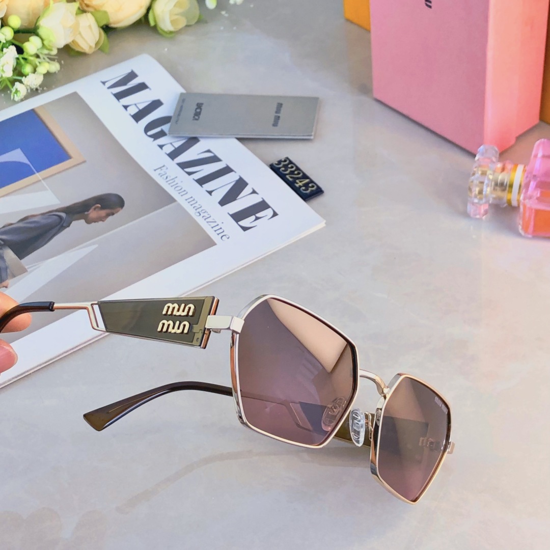 。。MIUMI*大牌同款复古太阳眼镜女多边形显瘦高级感金属朋克风蹦迪墨镜