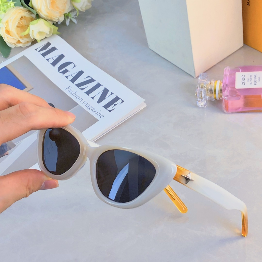 。。欧美风猫眼墨镜女级感潮防紫外线复古百搭显小脸太阳眼镜街拍遮阳