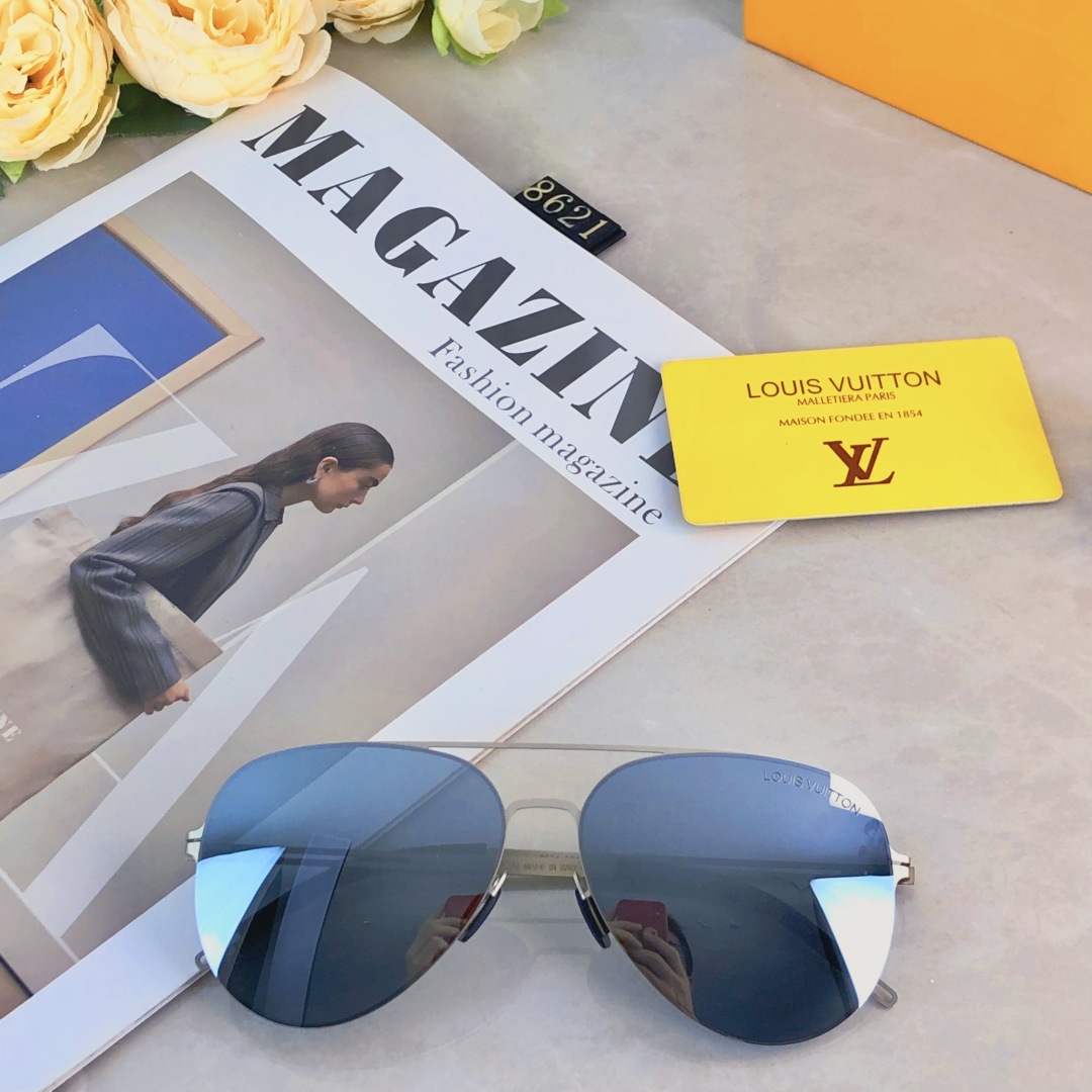 。。Louis vuitto*新款蛤蟆镜 超轻超弹不锈钢无螺丝墨镜 经典尼龙偏光太阳镜