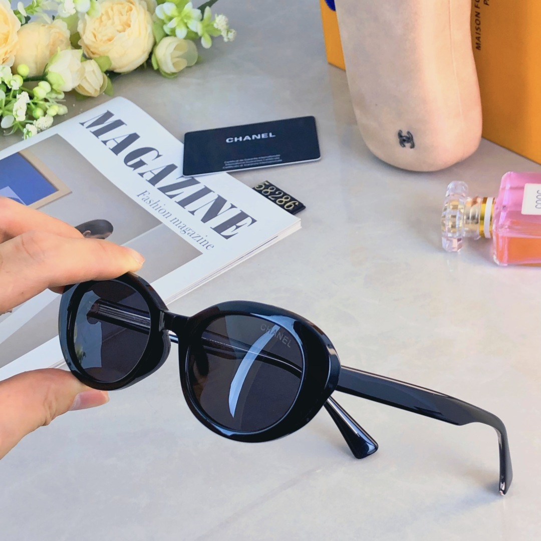 。。Chane*港风复古小椭圆墨镜欧美潮流ins网红款时尚太阳镜女街拍凹造型