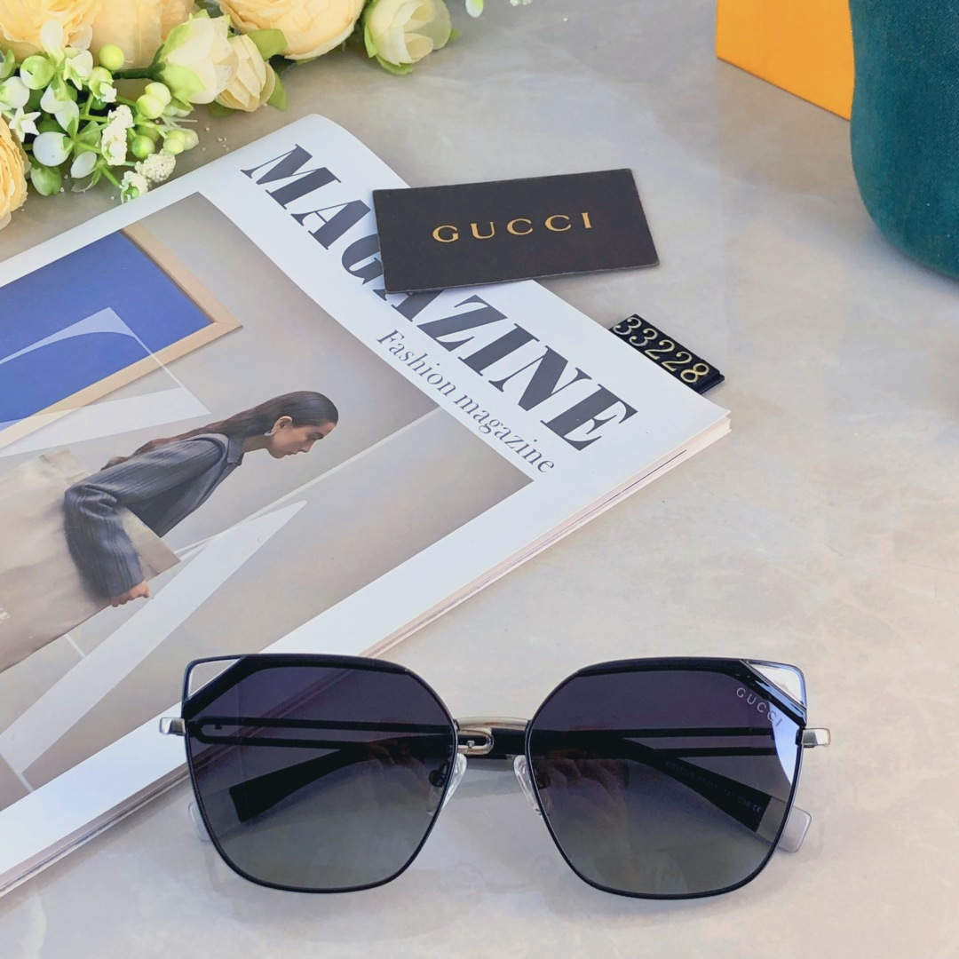 。。Gucc*新款时尚潮流女士偏光太阳镜大框网红防紫外线