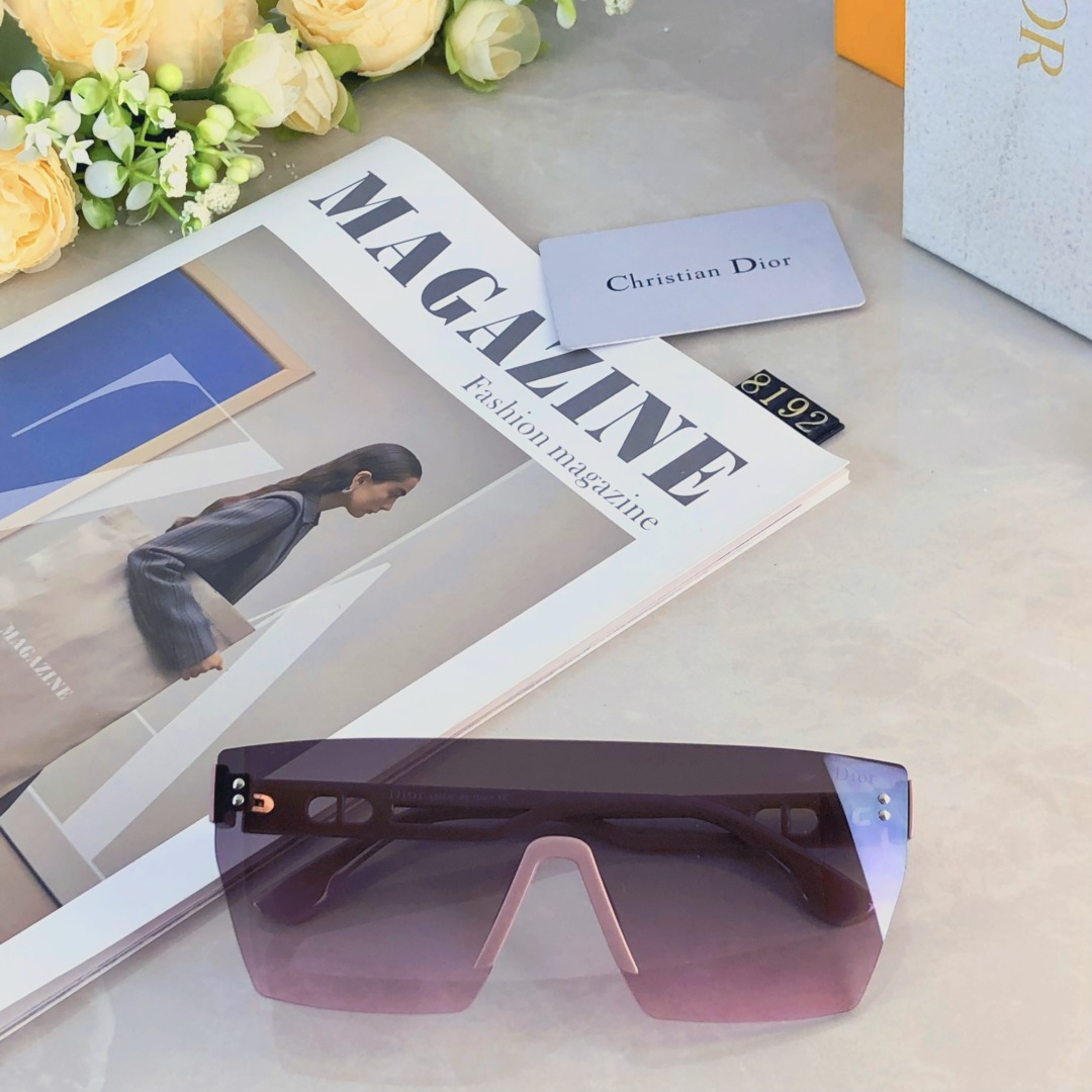 🔥🔥Dio*2025新款墨镜女款超大框连体无框欧美风辣妹海边度假防晒太阳眼镜