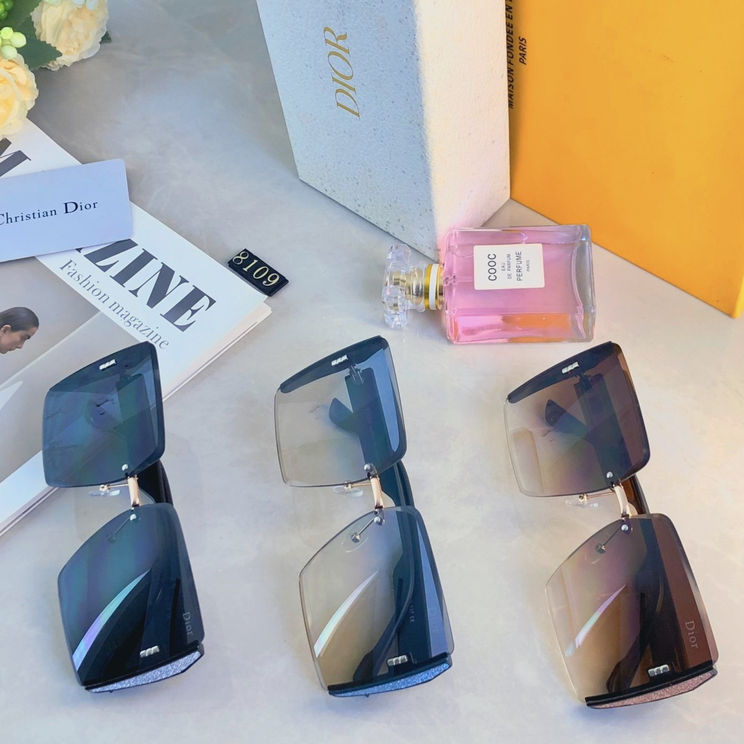 🔥🔥Dio*星空墨镜女百搭新款高级感大脸显脸小方形防紫外线太阳镜小脸
