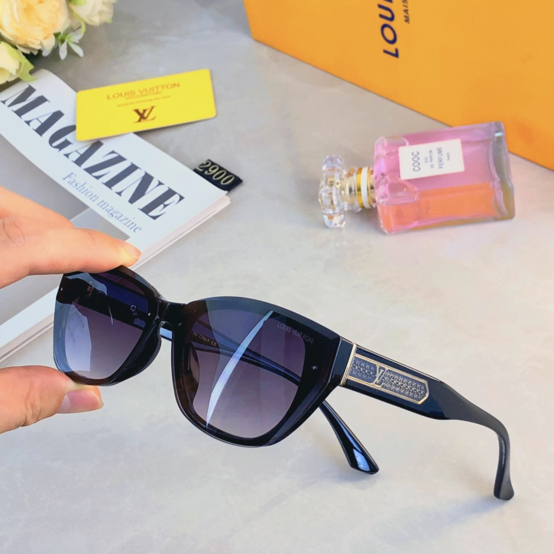 🔥🔥Louis vuitto*复古镜腿轻奢简约欧美风墨镜女方圆脸显瘦太阳镜