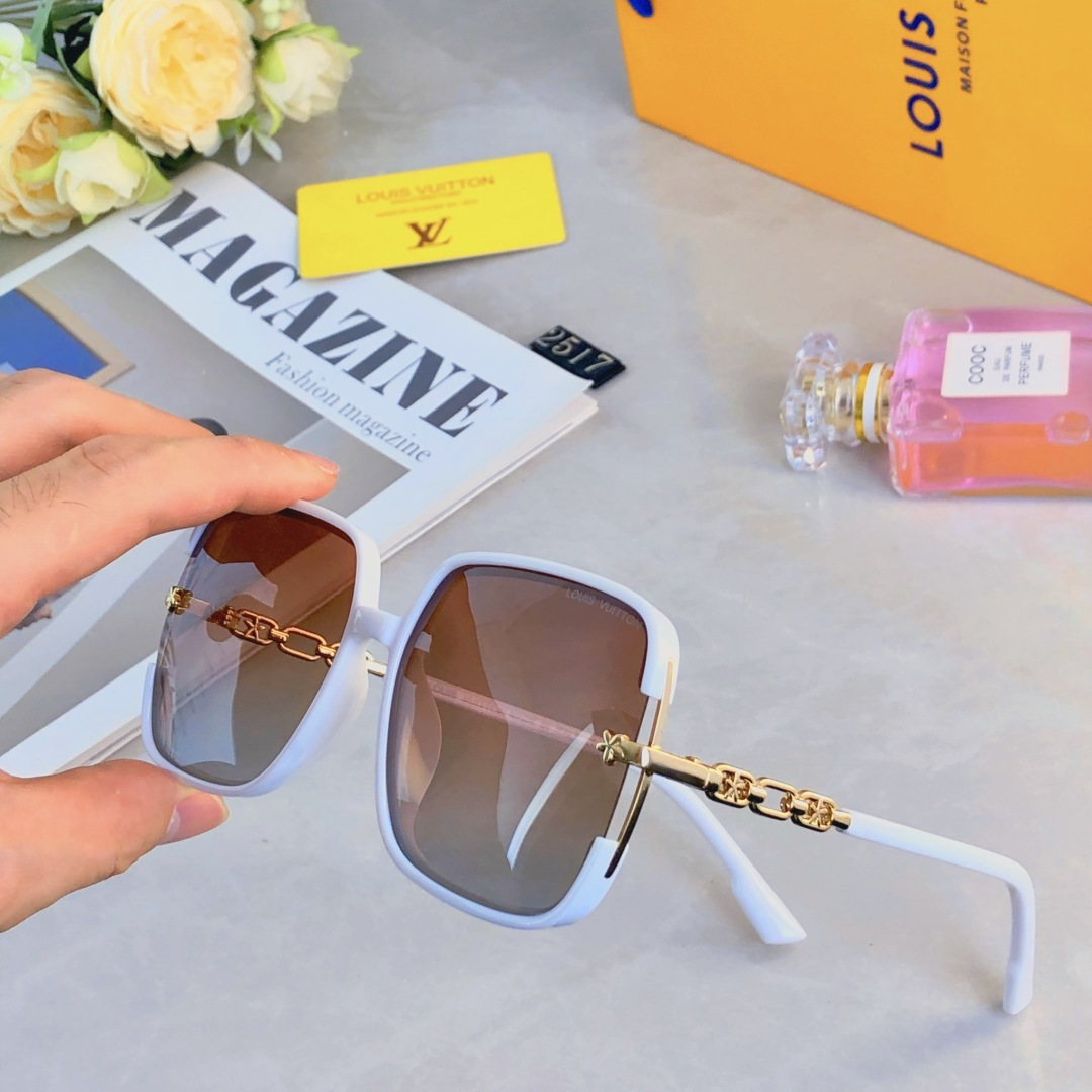 。。Louis vuitto*新款复古太阳镜韩版潮流百搭墨镜女网红街拍简约大框