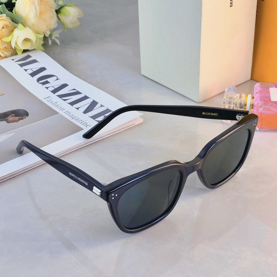 。。2035新款网红时尚素颜太阳镜板材墨镜高级感大框女潮流