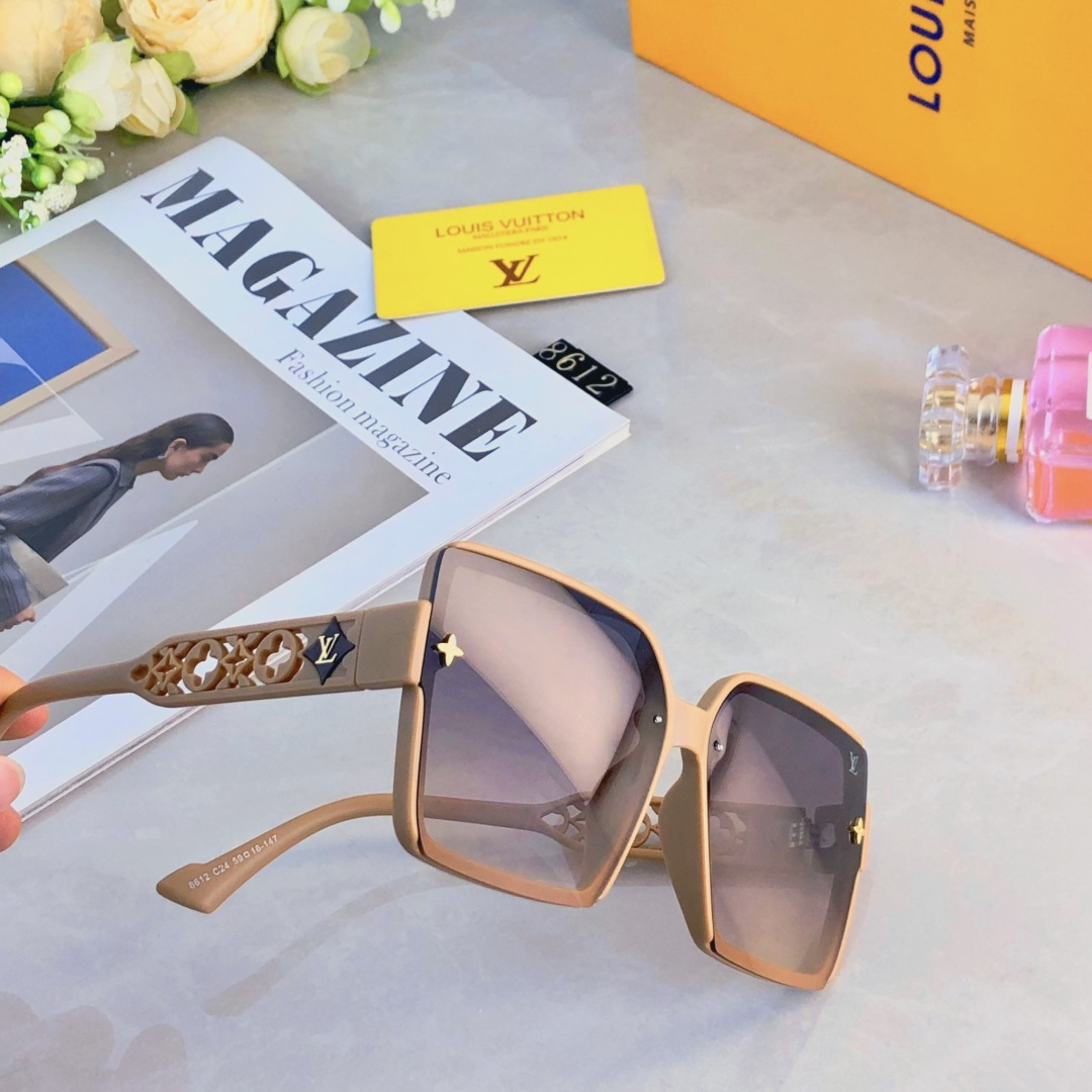 。。Louis vuitto*新款时尚镂空太阳镜方形潮流百搭墨镜防紫外线超轻无框太阳镜