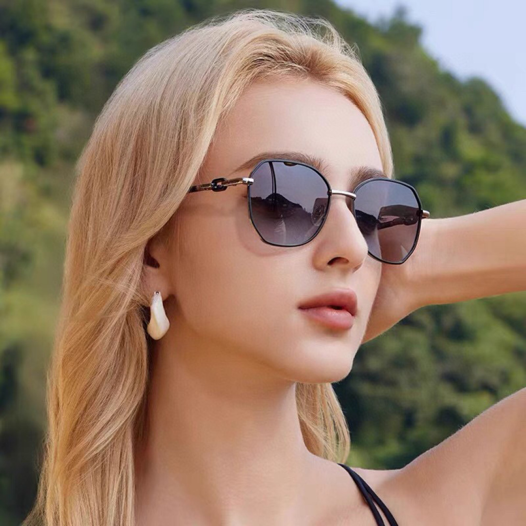 。。Louis vuitto*显瘦偏光太阳镜女高级感网红街拍凹造型防紫外线墨镜