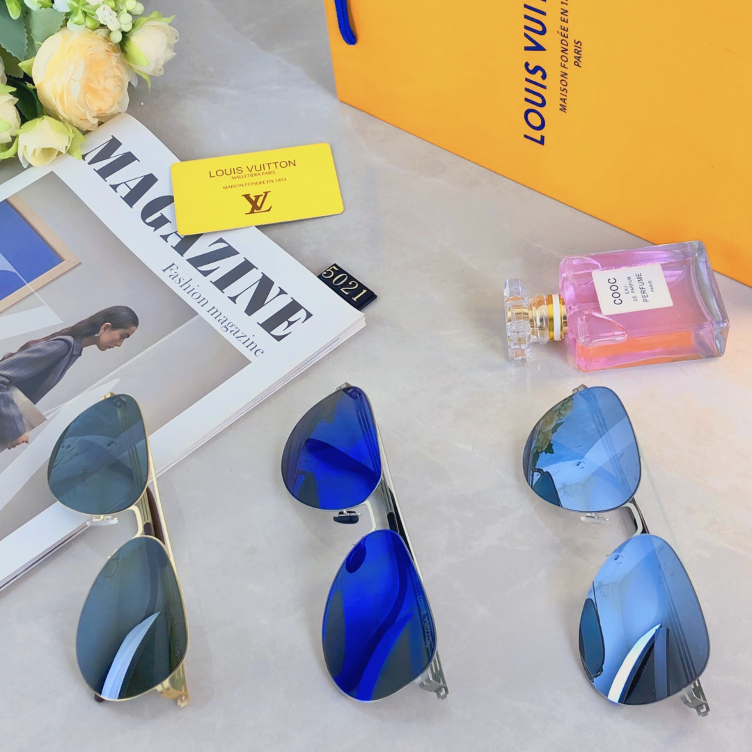 。。Louis vuitto*新款蛤蟆镜 超轻超弹不锈钢无螺丝墨镜 经典尼龙偏光太阳镜