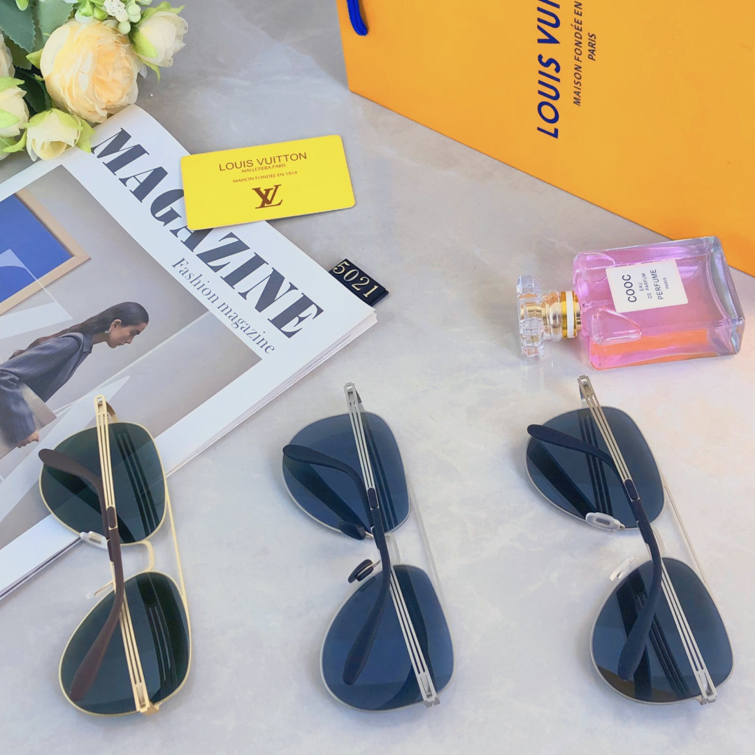 。。Louis vuitto*新款蛤蟆镜 超轻超弹不锈钢无螺丝墨镜 经典尼龙偏光太阳镜