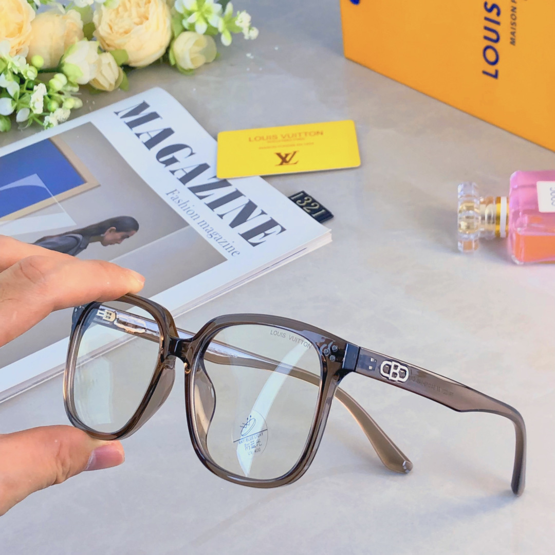 。。Louis vuitto*素颜黑框眼镜近视女可配度数显瘦防辐射抗疲劳护眼大脸圆脸显脸小