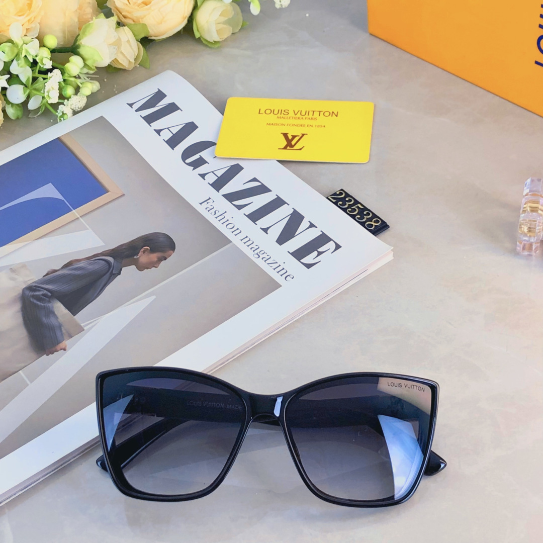 。。Louis vuitto*欧美黑色方框高级感墨镜女时尚复古网红街拍大框显瘦遮阳太阳眼镜