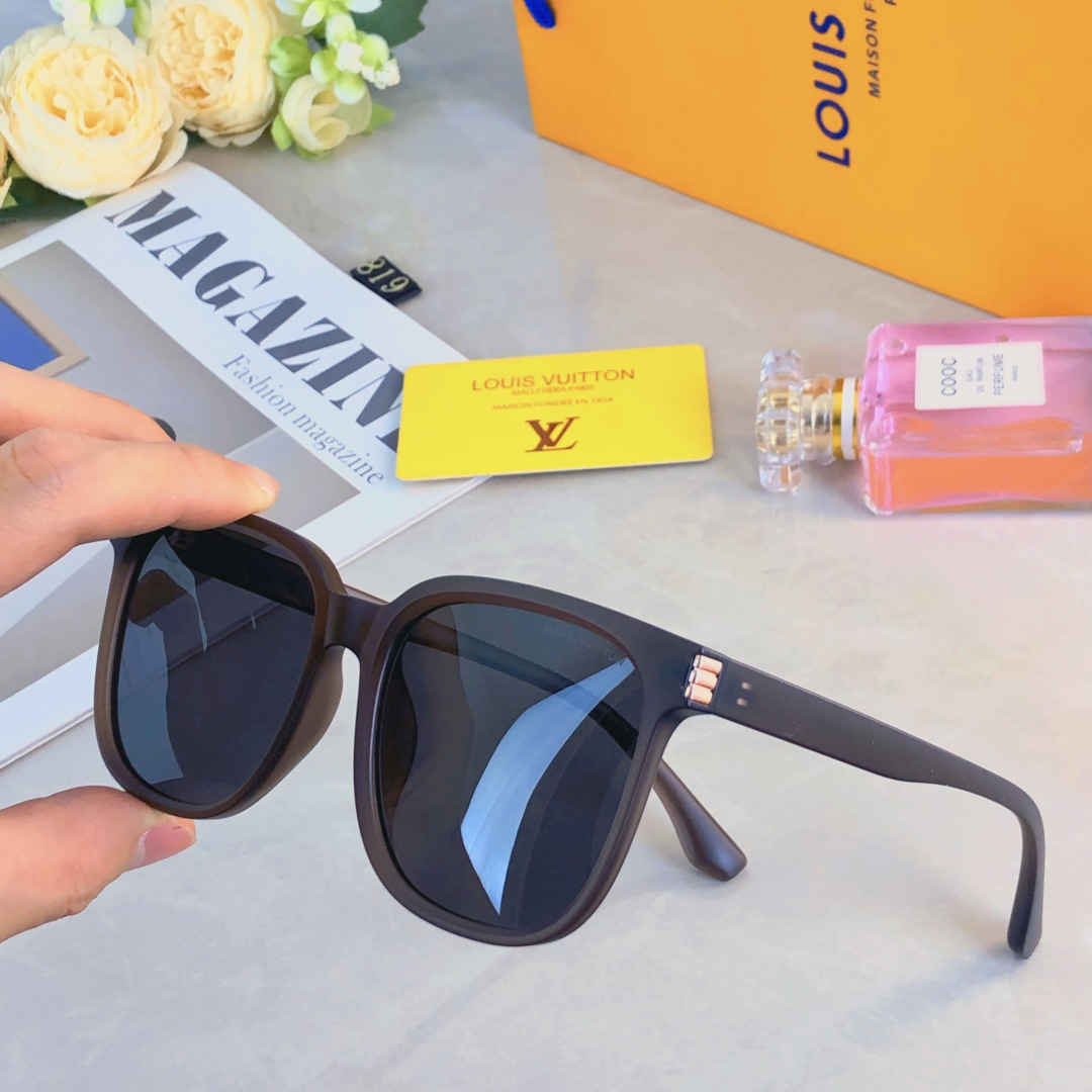 。。Louis vuitto*欧美方框轻偏光太阳眼镜时尚潮男女款高级感防紫外线墨镜