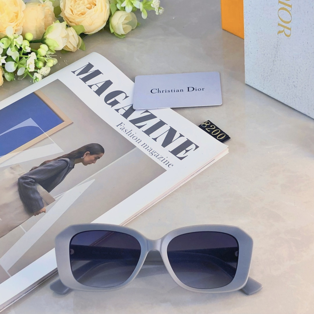 。。DIO*韩版方形2025新款方圆脸遮阳墨镜女潮高级感街拍夏季太阳镜