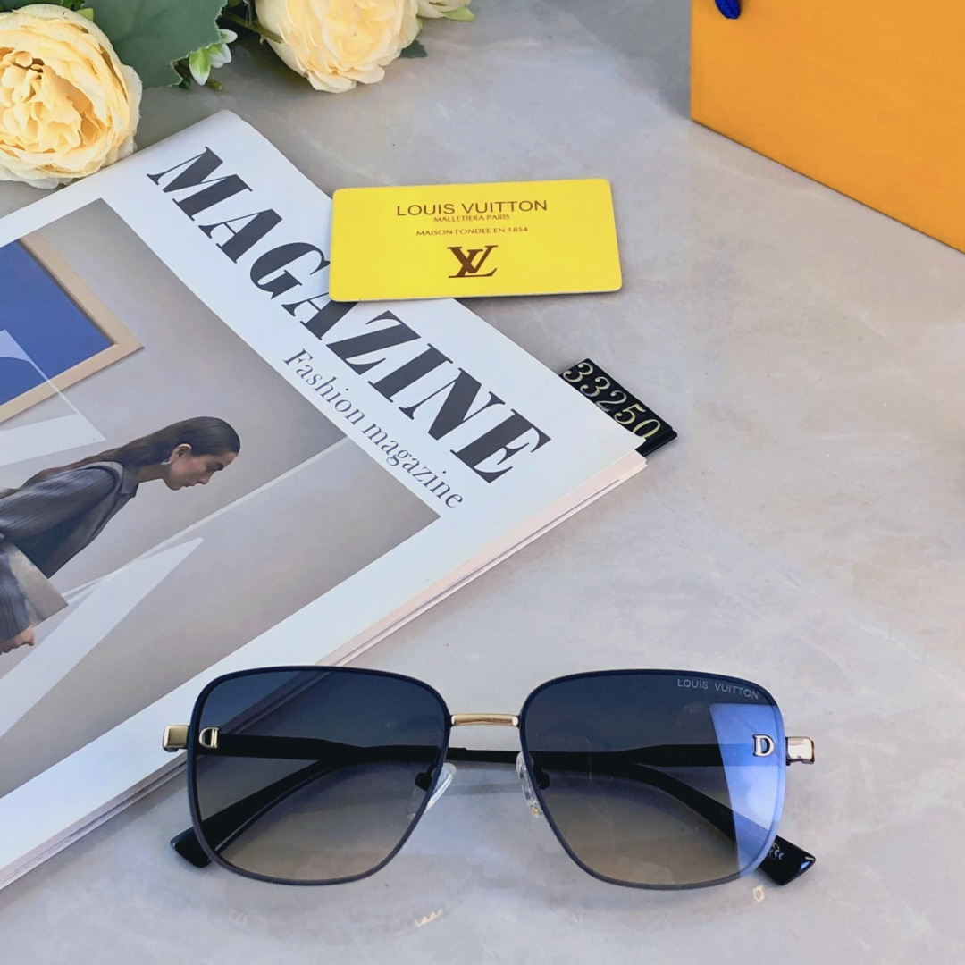 🔥🔥Louis vuitto*韩版潮太阳镜方形复古街拍网红墨镜女金属框个性新款