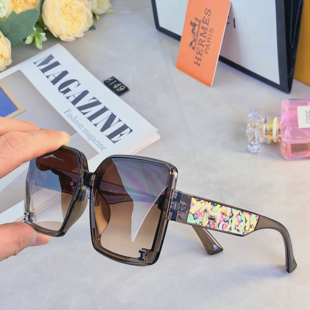 🔥🔥Herme*韩版ins方形大框显脸小眼镜女大脸街拍黑超墨镜潮网红太阳镜