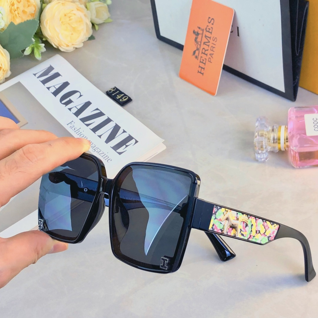 🔥🔥Herme*韩版ins方形大框显脸小眼镜女大脸街拍黑超墨镜潮网红太阳镜