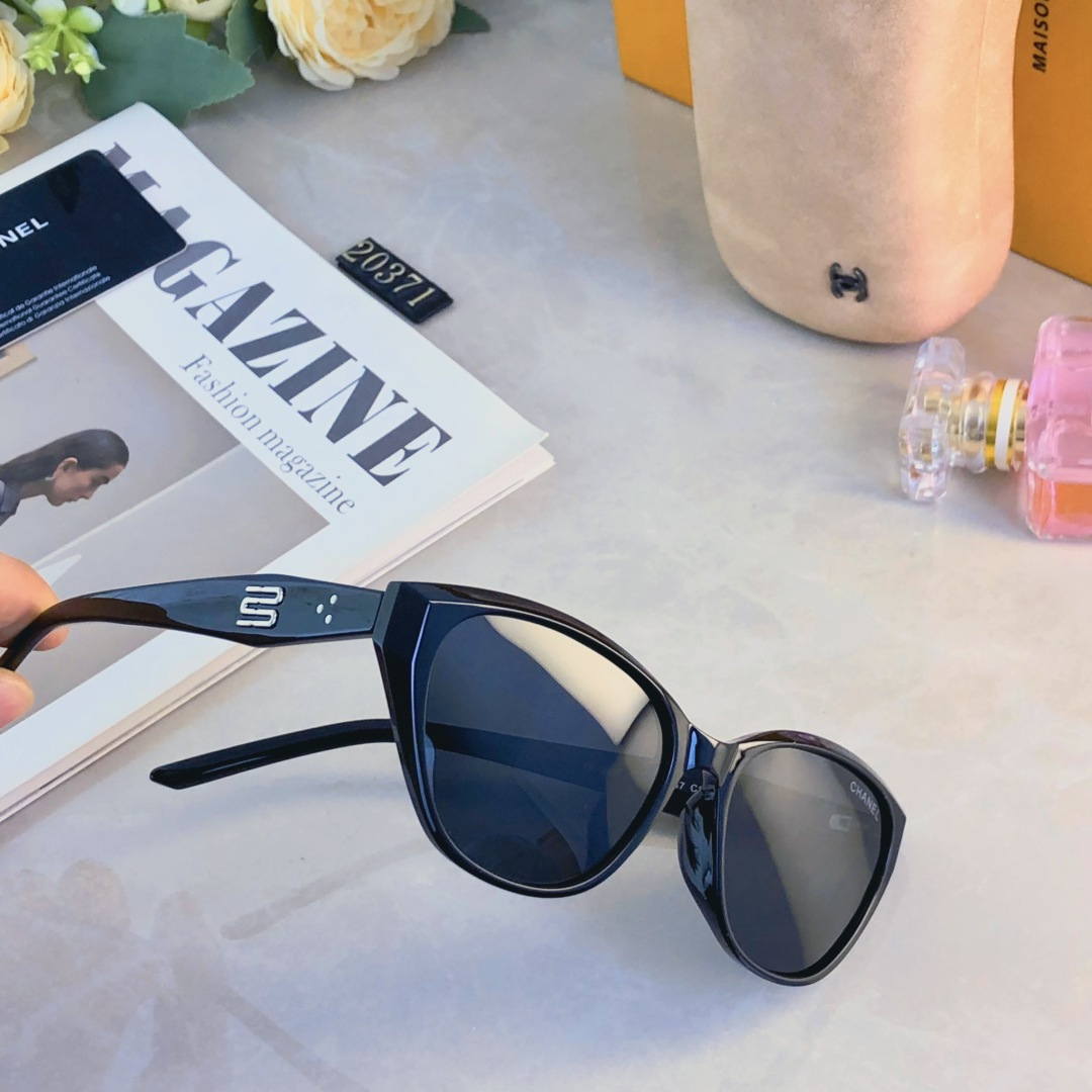🔥🔥Chane*辣妹时髦猫眼显瘦墨镜女复古美式太阳镜防晒凹造型