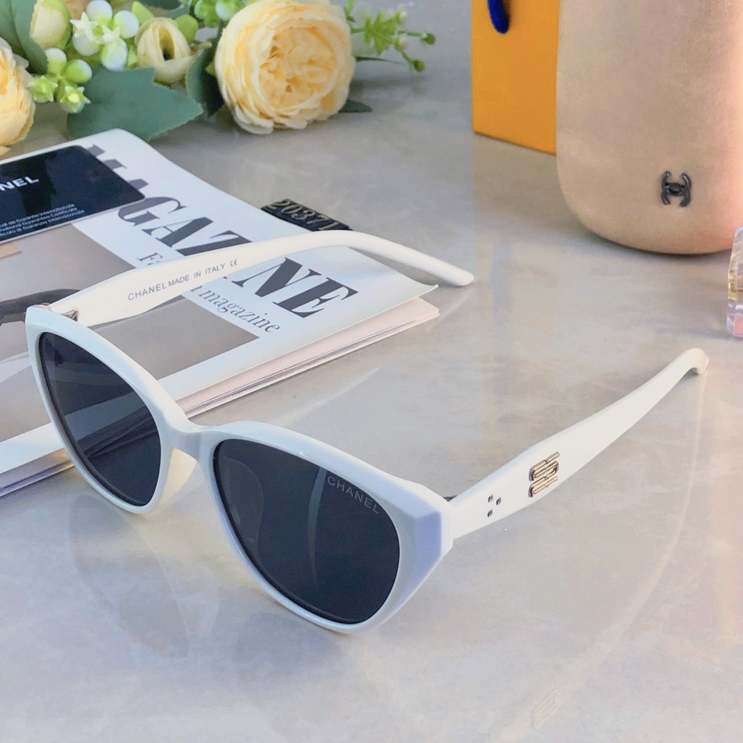 🔥🔥Chane*辣妹时髦猫眼显瘦墨镜女复古美式太阳镜防晒凹造型