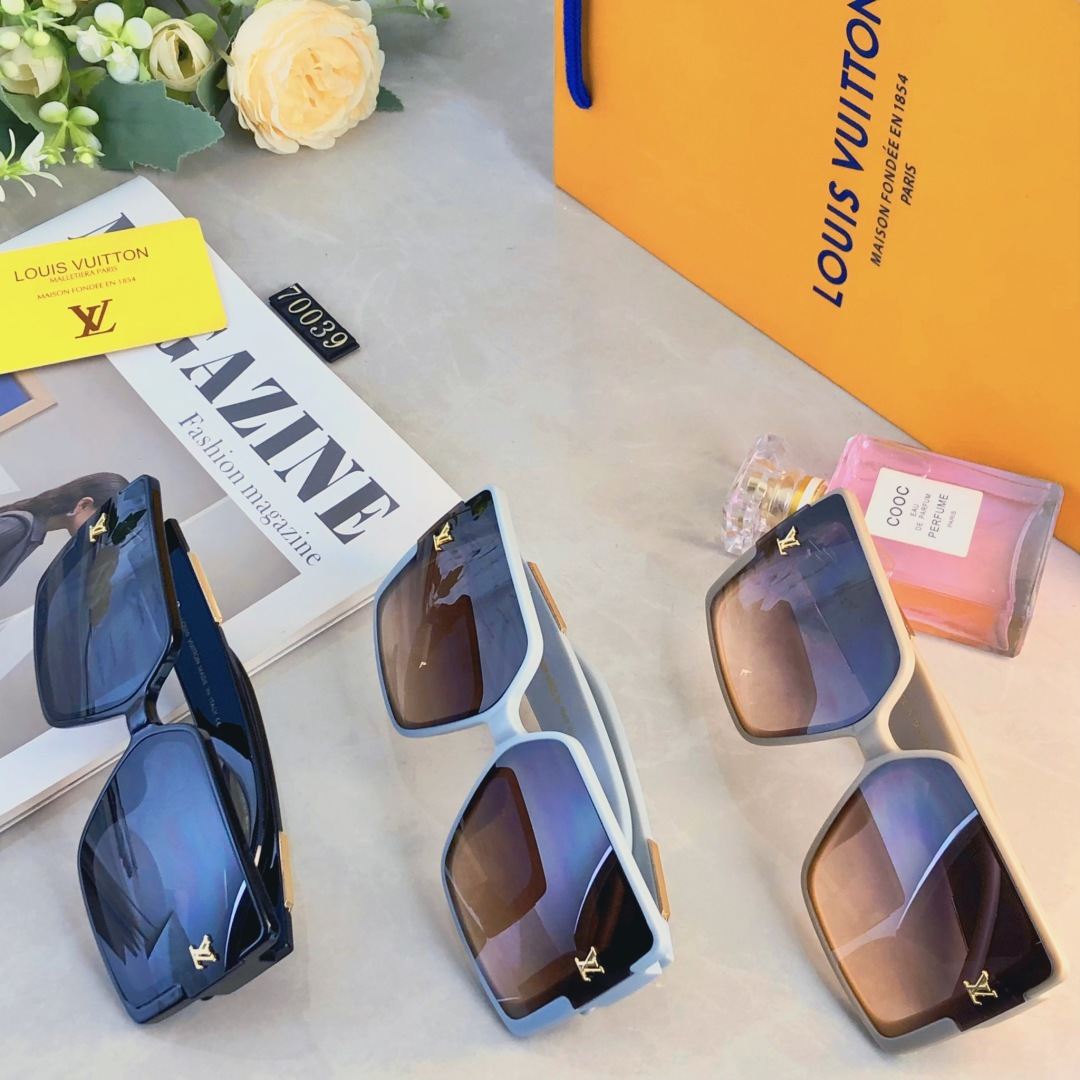 。。Louis vuitto*新款方形大框字母装饰轻奢风高级感女太阳镜抖音网红墨镜
