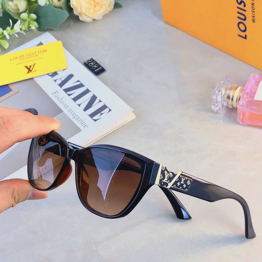 。。Louis vuitto*复古方形时尚潮流太阳镜镶钻高品质新款个性街拍女士墨镜