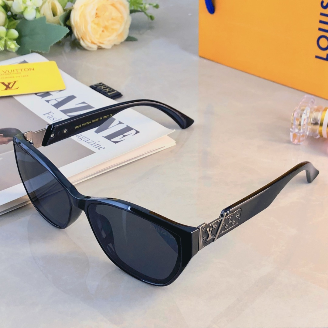 。。Louis vuitto*复古方形时尚潮流太阳镜镶钻高品质新款个性街拍女士墨镜